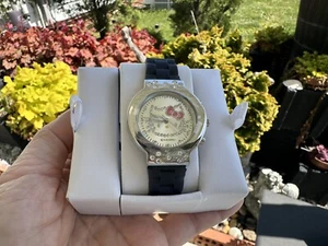 NUEVO CON ETIQUETAS Reloj Sanrio Hello Kitty para Niño Correa Silicona Ajustable Necesita Batería Nueva - Imagen 1 de 15