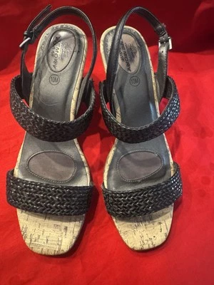 LifeStride Women's Life Stride Velocity Woven Memory Foam Wedge Sandal Shoe 10M - Image 1 of 4