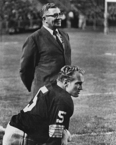 Green Bay Packers PAUL HORNUNG & VINCE LOMBARDI Glossy 8x10 Photo Print Poster Cover