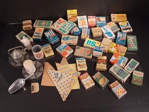 50 Miniaturen Kaufmannsladen antik Puppenstube Teekanne Lebensmittel Tütchen... - Bild 1 von 6