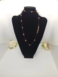 Collana a chiacchierino fatta a mano con pietre in marrone - Foto 1 di 3