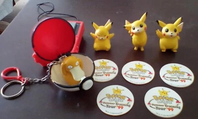 Pokemon Poke Ball Blaster with 3 Pikachus & Psyduck Pokeball Keychain,Vintage! - Image 1 of 3