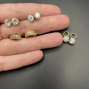 Goldfarben CZ Ohrring Set - Ohrstecker Creolen Charms funkelnder Schmuck verschiedene Stile - Bild 1 von 7