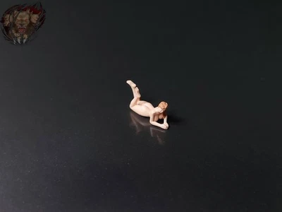 1/87 Sexy Frau liegt nackt FKK Strand Garten Sonnen Baden  Figur Diorama H0 HO - Bild 1 von 4
