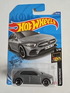 Mercedes-Benz Clase A 2020 Hot Wheels Mainline 2019, gris - Imagen 1 de 4