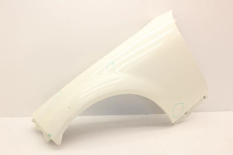 Conjunto guardabarros delantero izquierdo conductor blanco Mazda Mx-5 Miata NC 2006-2014 Foto 1 de 4
