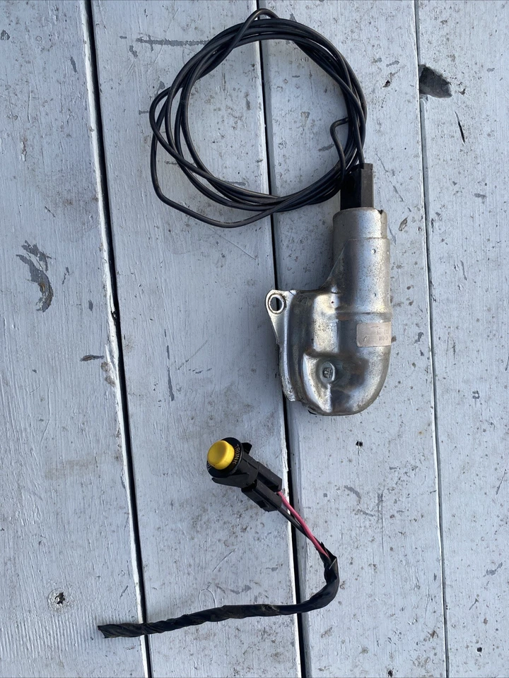 Соленоид для выпуска крышки багажника 78-88 Monte Carlo Oldsmobile Cutlass Regal Power GM - Изображение 1 из 4