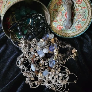 2+lbs Wearable Jewelry Mystery Jar/Treasure Chest In Vintage Daher Holland Tin - Picture 1 of 4