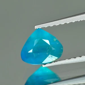 0.61Ct Untreated Vivid Green Hauyne 'UV' Color Change Origin Badakhshan - Picture 1 of 2