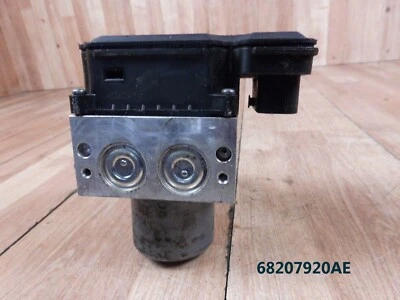 Jeep Grand Cherokee WK2 2014 bomba ABS 68207920AE Foto 1 de 4