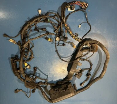 2005-2006 Hyundai Accent 1.6L L4 Engine Fuse Box Wiring Harness 91202-1E081 - Image 1 of 4