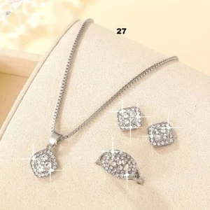 4-teiliges Damenmode-Schmuckset mit quadratischen Imitationsdiamanten - 27 - Bild 1 von 2
