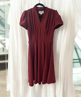 COLECTIVO Vestido Londres Talla S~Borgoña Manga Vintage Estilo Retro Cuello en V-sin cinturón Foto 1 de 4