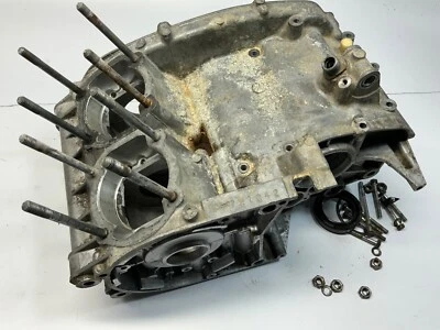 Yamaha Vintage R5 350 Engine Cases Hardware Lot Foto 1 de 4