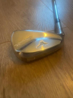 Mizuno Pro 245 #7 Iron / Dynamic Gold Stiff Shaft / Demo Golf Club Left Handed - Image 1 of 4