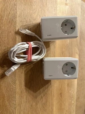 TP-Link TL-PA4010P KIT V5 PowerLine Netzwerkadapter 600 Mbit/s {NEUWERUG} - Bild 1 von 2