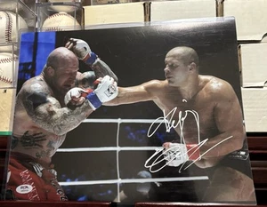 Fedor Emelianenko Signed 11x14 Photo PSA COA M-1 Global Autograph Pride/Bellator - Picture 1 of 3