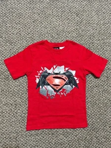 Batman V Superman Industrial Logo Boy T-shirt Red Tee Size 5/6 New With Tag - Picture 1 of 4