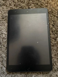 Apple iPad mini A1432 7.9 in - Picture 1 of 2