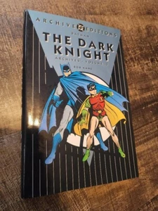 "Batman The Dark Knight" Vol. 3, first printing - Picture 1 of 4