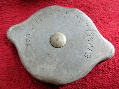 STANT R-3, CADILLAC CHEVY HUDSON 1937-1950, DeSOTO PLYMOUTH 1939-50 RADIATOR CAP - Image 1 of 4