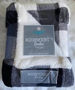 Comfort Bat Microlight Throw 50”x 60”/ 100% Polyester Black Checkered New - Picture 1 of 4