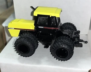 Tractor industrial amarillo Case 4694 personalizado 1/64 - Imagen 1 de 4