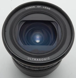 Objetivo Gran Angular Canon EF 20-35Mm 1:3.5-4.5 Ultrasonic USM - Imagen 1 de 6
