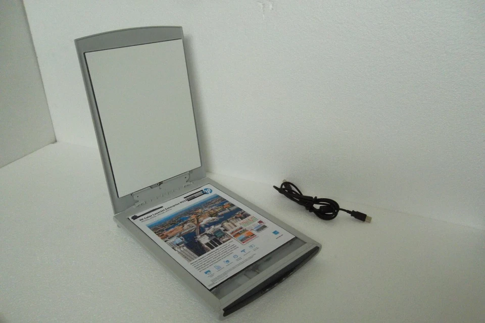 Canon CanoScan LiDE 70 USB Flatbed Scanner 2400x4800 48-Bit ZLID Top 1502B010 - Image 1 of 4