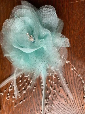 millinery цветок 5 x 7 «блестящий органза жемчуг аксессуар аква зажим/заколка 1шт - Изображение 1 из 4