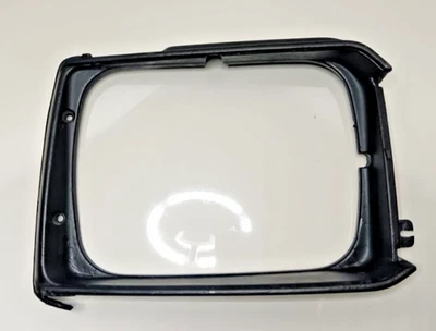 Biseles de faros/derechos Toyota Starlet KP 60 1980-82 Foto 1 de 4