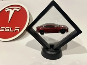Red Tesla Model S 1/64 Scale Desktop Display 🚗 , Elon Musk 🚀 SpaceX - Picture 1 of 1