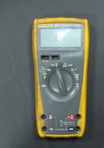 FLUKE 79 III TRUE RMS MULTIMETER - Picture 1 of 5