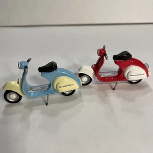 DEPT 56 Village Scooter Snow Village - Bild 1 von 4
