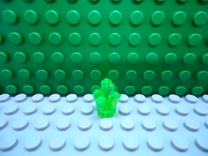 Lego 1 Mini Figure Trans Green 5 point Rock Crystal NEW - Picture 1 of 1