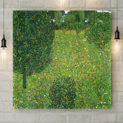 Paisaje jardín prado en flor por Gustav Klimt - Impresión de arte de pared enrollada en lienzo Foto 1 de 4