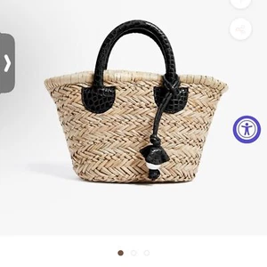 Pamela Munson Petite beach and town tote - Picture 1 of 3