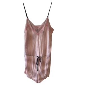 Victoria’s Secret Pink & White Stripe Romper Sleeper Medium 2018 - Picture 1 of 8