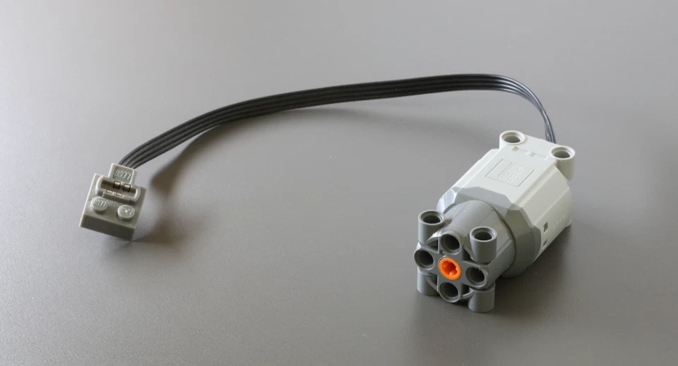 LEGO Technic: 1x Motor 9V L Power Functions - Bild 1 von 1