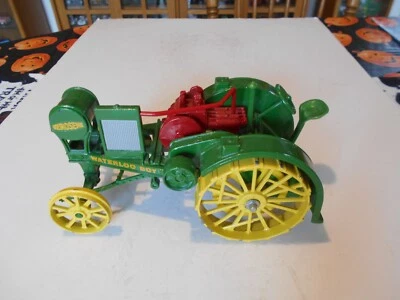 1988 Ertl 1:16 John Deere 1915 Model R Waterloo Boy Tractor, MPN 559DO, SE, Used - Image 1 of 4