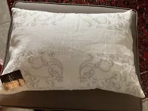 Almohada Vera Wang Glisse blanca bordada 12 X 14 nueva con etiquetas - Imagen 1 de 5