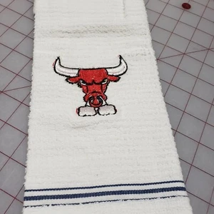 Bulls NBA Personalized Embroidered Bar Mop Towel, Golf, Tennis, Bowling, Gym - Picture 1 of 1