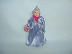 CINDERELLA FAIRY GODMOTHER DISNEY PRINCESS #23 Porcelain China Doll DEAGOSTINI - Picture 1 of 2