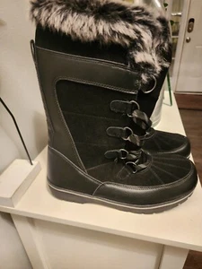 Universal Thread Women's 3/4 Lace Up Leather Upper Boots With Faux Fur Linning - Picture 1 of 9