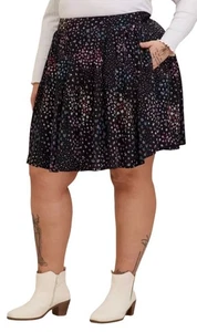 Torrid Mini Challis Tiered Skirt Size 5x Black Floral Pockets - Picture 1 of 7