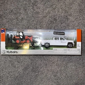 New Ray Toys 1/43 Ford F-250 Pickup Trailer~Kubota R630 Wheel Loader SS-34233 - Picture 1 of 3