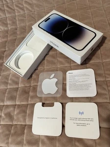 iPhone 15 Pro Blanc Métallisé BOITE VIDE UNIQUEMENT - Photo 1 sur 5