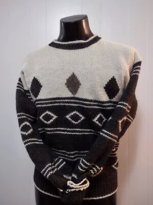 Marshall Fields New Traditions All Pure Wool Sweater Men's Medium READ - Image 1 of 4