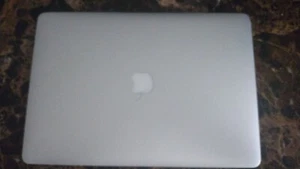 MacBook Pro 15" (2014) Intel i7 2.5Ghz 16GB 512GB SSD (No OS, Bad Battery) READ - Picture 1 of 6