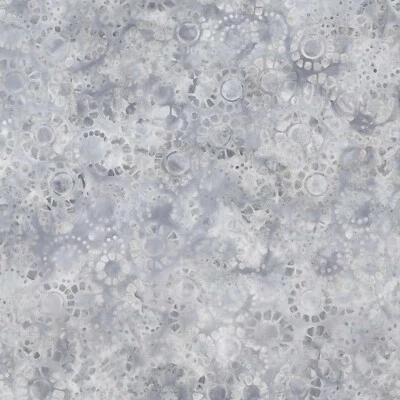 Wilmington Batiks - Costa - Círculos de mosaico - Marfil/Azul, Tela por PORTE Foto 1 de 4